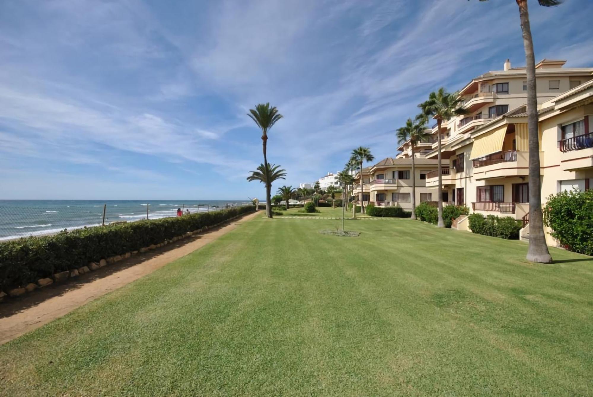 Lubina Del Sol - Apartment By The Sea Sitio de Calahonda Ngoại thất bức ảnh